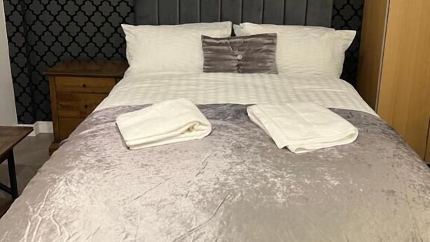 Apartment, 1 Double Bed with Sofa bed | 1 bedroom, iron/ironing board, WiFi (free) - Luxury Studio Apartment (Manchester)