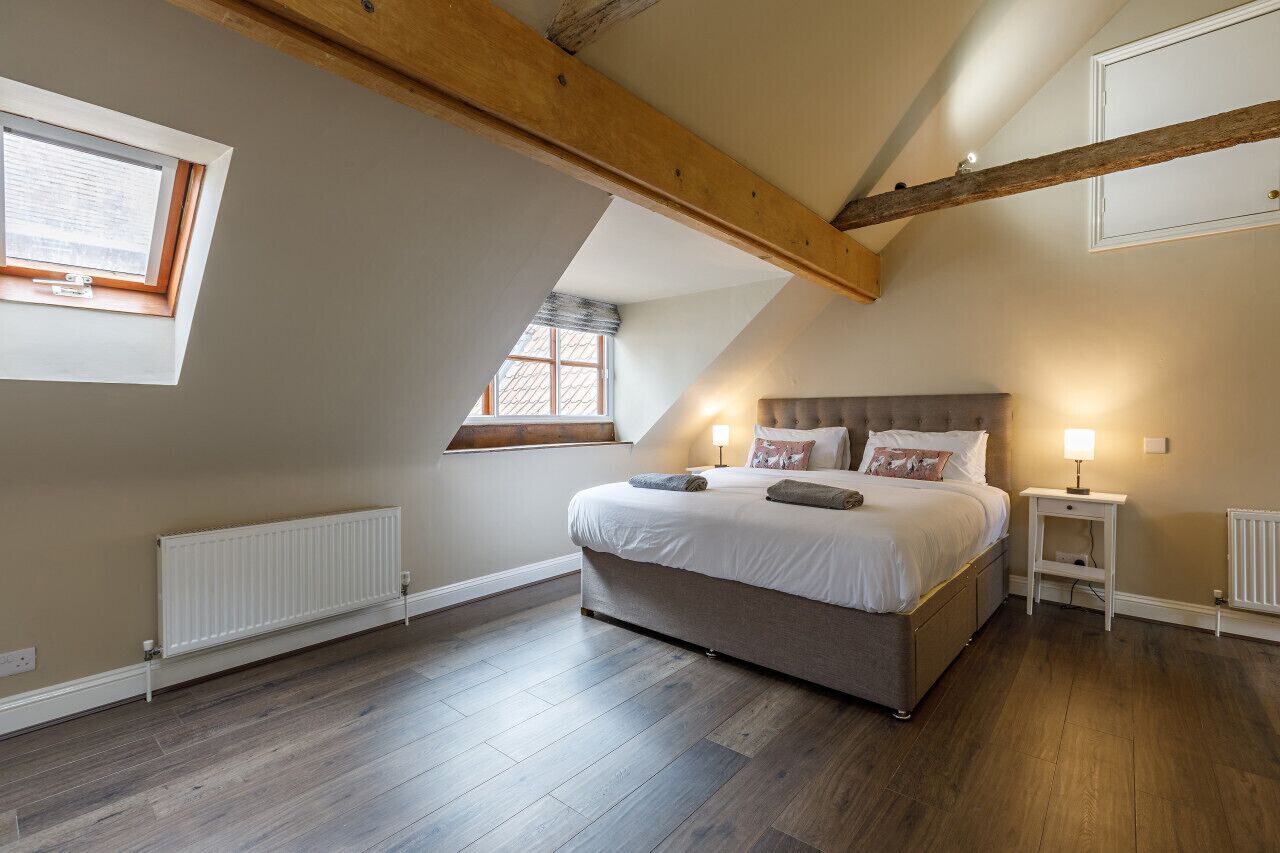 9 chambres, fer et planche à repasser, lit parapluie, Wi-Fi gratuit