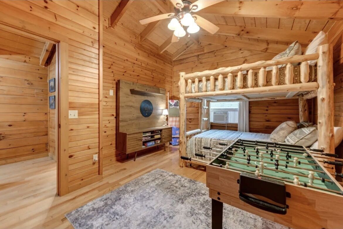 2 chambres, lit de bébé portatif, Wi-Fi, literie fournie