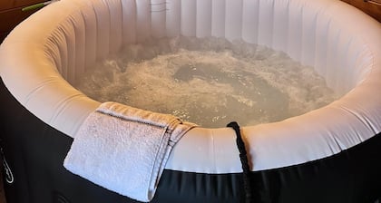Detached Luxe House in Ashford With Hot tub