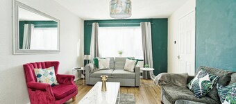 Canterbury Charm, Spacious 4 Bed House