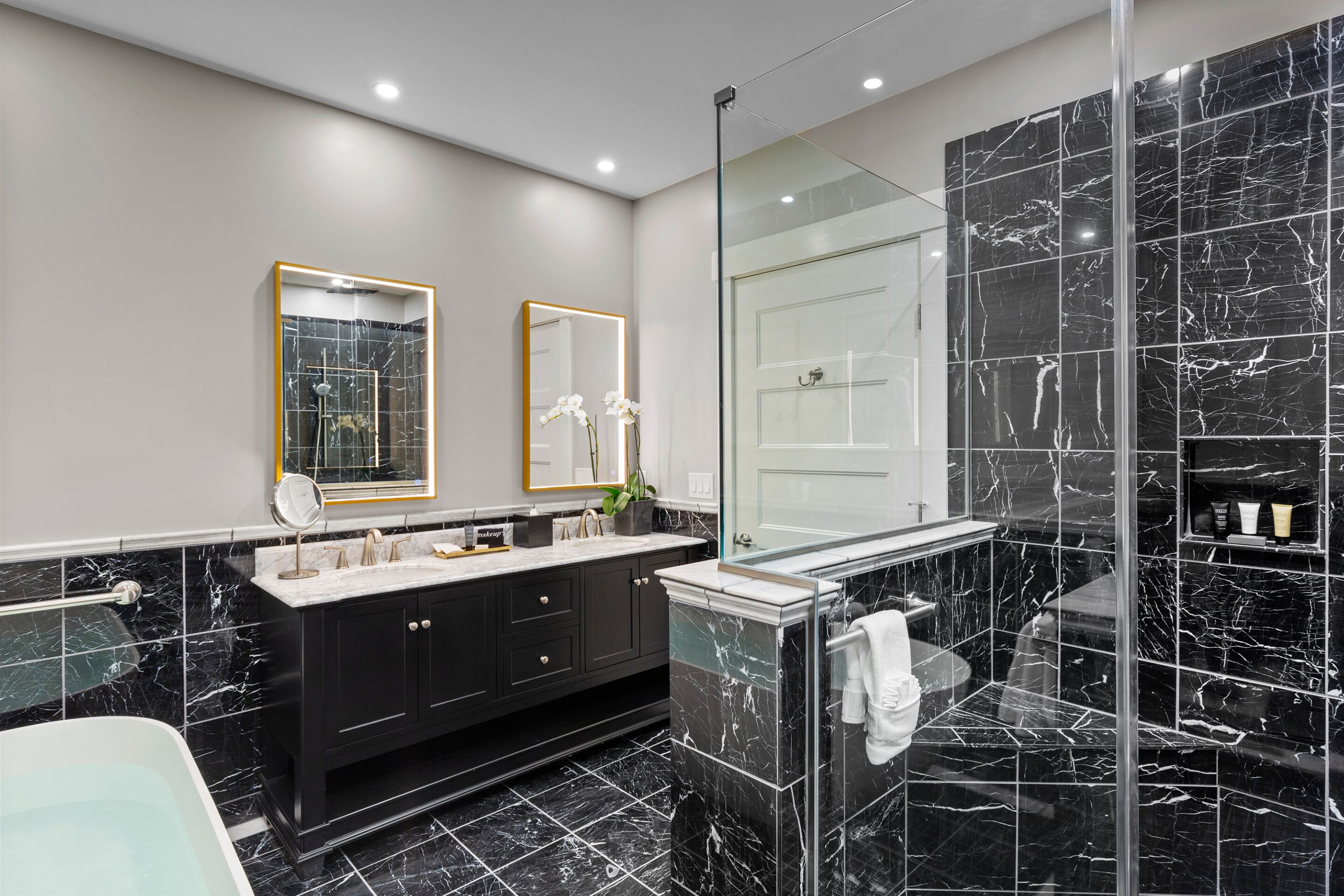 Mountain Suite - King | Bathroom | Separate tub and shower, deep soaking tub, rainfall showerhead
