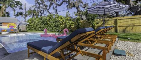 屋外プール、温水プール