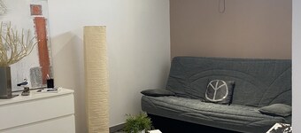 Superbe Appartement Centre Ville Avec vue sur la Mer. Lit et Chaise Haute Bébé