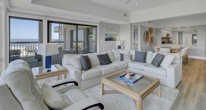 1408 Ocean Club by Avantstay Oceanfront Home w/ Amazing Views!