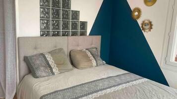 2 chambres, fer et planche Ă  repasser, Wi-Fi gratuit, draps fournis