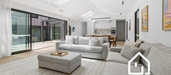 Oceanic - Resort Luxury with Heated Pool & Spa