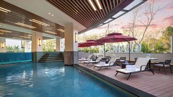 حمّام سباحة خارجي