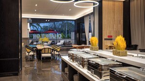 Breakfast area - Ramada BY Wyndham Xishuangbanna Jinghong (Xishuangbanna Dai)