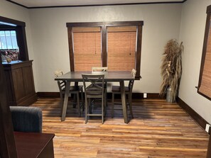 Dining - The Guide house! Beautiful 2 bedroom close to the fairgrounds and the College  (Hutchinson)
