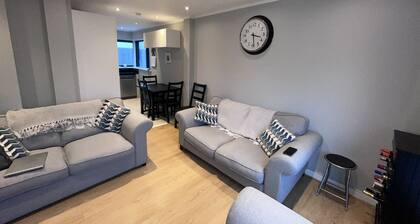 The Coastal Apartment
