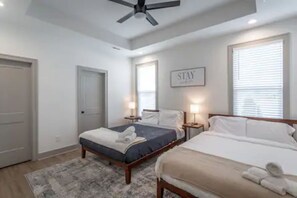 3 bedrooms, desk, iron/ironing board, free WiFi