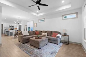 Smart TV, video games