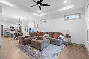 Smart TV, video games