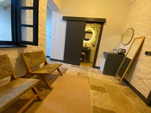 Premium bedding, soundproofing, free WiFi, bed sheets - MOLEN ALAÇATI (Cesme)