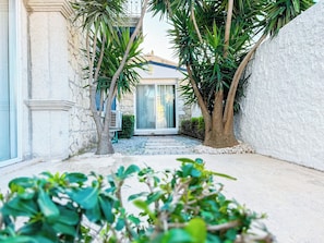 Classic Double Room, City View | Premium bedding, soundproofing, free WiFi, bed sheets - MOLEN ALAÇATI (Cesme)