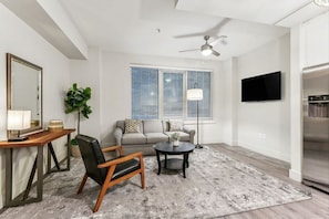 Télévision, jeux vidéo, baby-foot