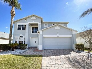 Exterior - Sophisticated and contemporary villa with private pool-25 minutes to theme park. (Davenport)