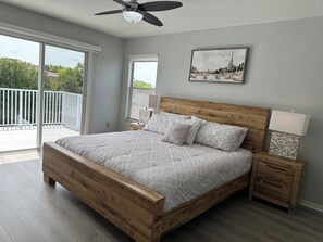 4 bedrooms, iron/ironing board, free WiFi, bed sheets - Sophisticated and contemporary villa with private pool-25 minutes to theme park. (Davenport)