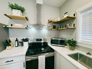 Fridge, microwave, oven, stovetop - Glacier Natl Park & Whitefish Ski Resort Views: Campfire Ring & Cowboy Pool (Kalispell)