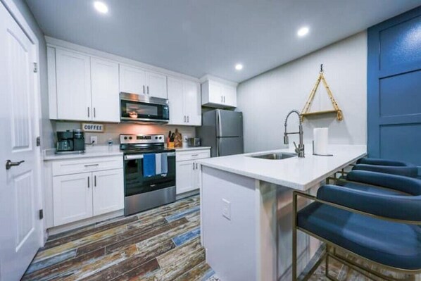 Private kitchen - Our “Destin” Themed Unit (Melbourne)