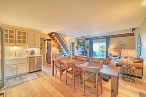 Interior - Mountain Getaway Retreat - 4br + loft (Beech Mountain)