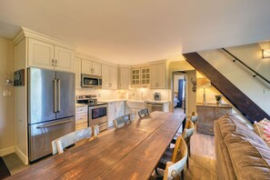 Private kitchen - Mountain Getaway Retreat - 4br + loft (Beech Mountain)