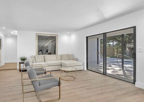 Interior - Newly Renovated Cozy Oasis House W/ Pool (Sunrise)