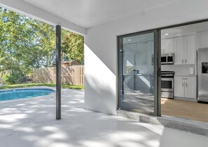 Terrace/patio - Newly Renovated Cozy Oasis House W/ Pool (Sunrise)