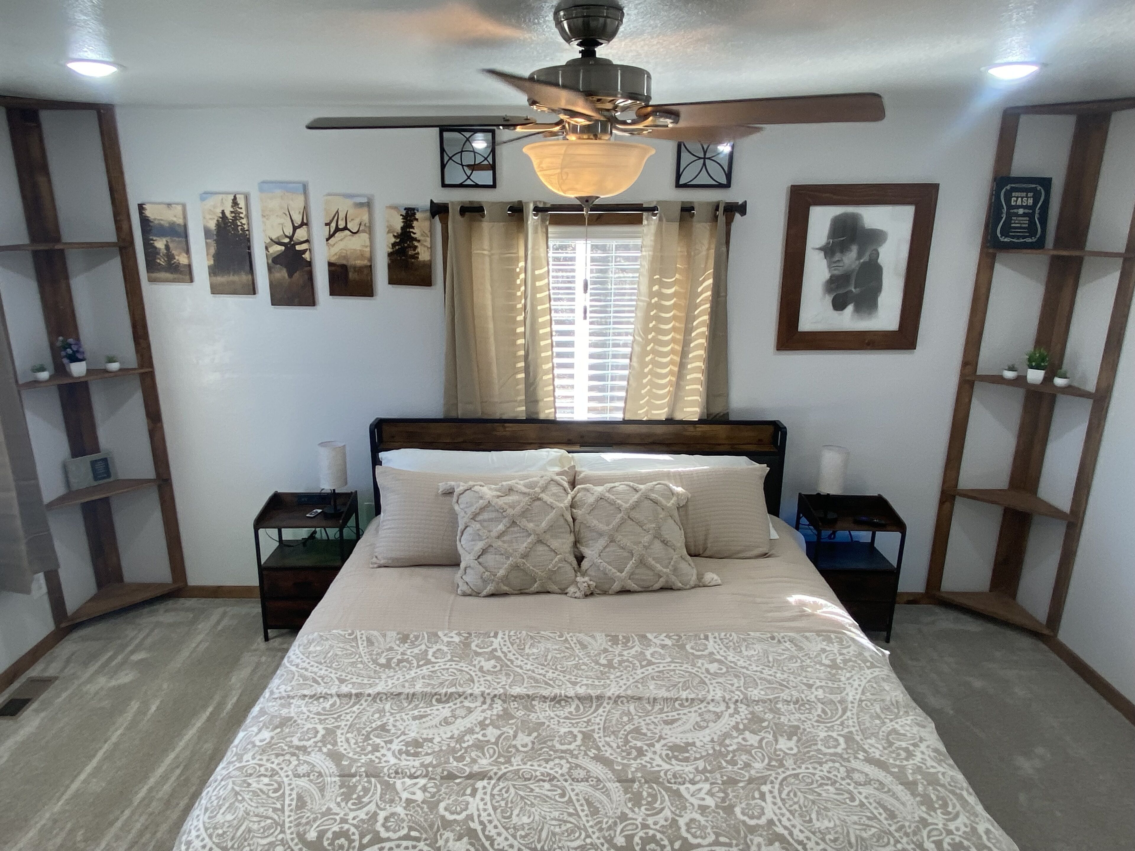 2 soverom, strykejern/-brett, wi-fi (inkludert) og sengetøy