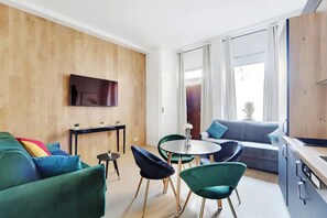 Living area - NEW | Le Marais Historique |1 master bedroom (Paris)