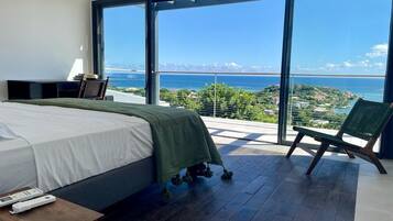 5 多间卧室、办公桌、熨斗/熨衣板、旅行婴儿床