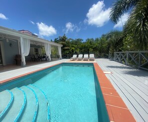 Utomhuspool