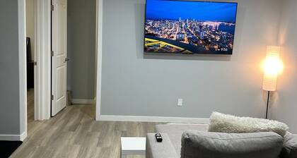 Cozy 2-Bedroom Basement Haven King and Queen beds. STA License No. STA23-00257