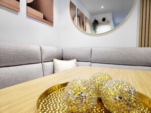 Apartment | Living area | Flat-screen TV - Alegria 79 (Coimbra)