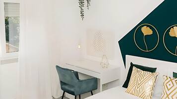 Apartamento | 3 dormitorios, escritorio, espacio para trabajar con un portátil