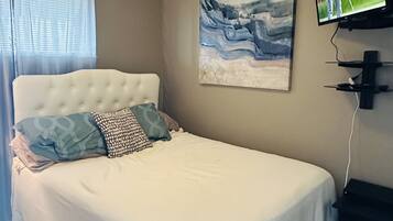 1 bedroom, iron/ironing board, free WiFi, bed sheets