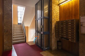 Elevator - notaMi - MassaRent House - Gambara M1  (Milan)