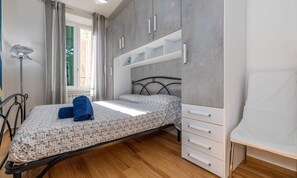 3 bedrooms, iron/ironing board, WiFi, bed sheets - Bianca Azzurra (Finale Ligure)