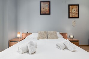 1 bedroom, desk, iron/ironing board, free WiFi - Patacona Mediterranean Beach. WiFi + Parking + Air Conditioning (Alboraya)