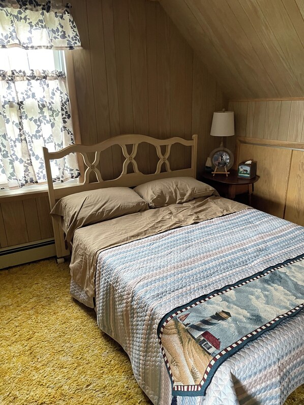 3 bedrooms, desk, free WiFi, bed sheets