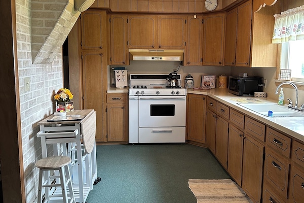 Frigorífic, microones, forn i placa de cuina