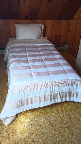 Updated farmhouse with close access to all attractions