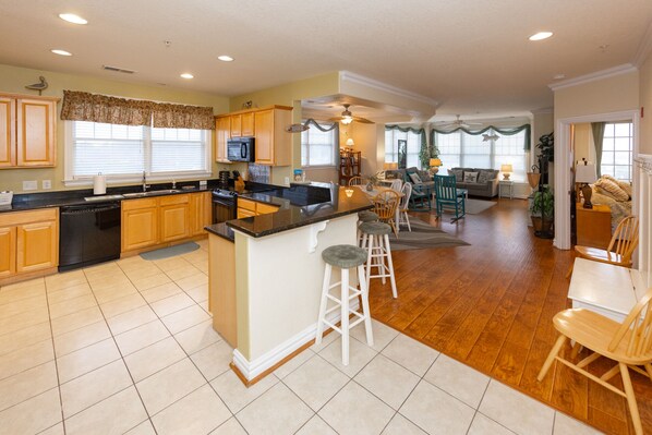 Interior - Dunes #319- Pool, Ocean, Updated! (Virginia Beach)