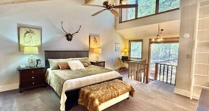 Gorgeous Mtn Villa Ski Golf Pickleball Pool Hot Tub Fitness