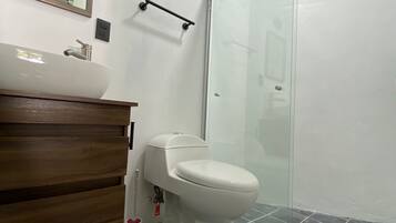 Departamento junior, 1 habitación, vista a la ciudad | Baño