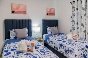 3 bedrooms, iron/ironing board, free WiFi, bed sheets