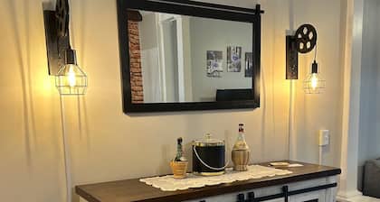 New 1BR Great Location Center of Town