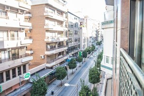 Balcony - Céntrico, amplio y confortable (Granada)