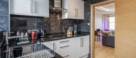 Fridge, microwave, oven, stovetop